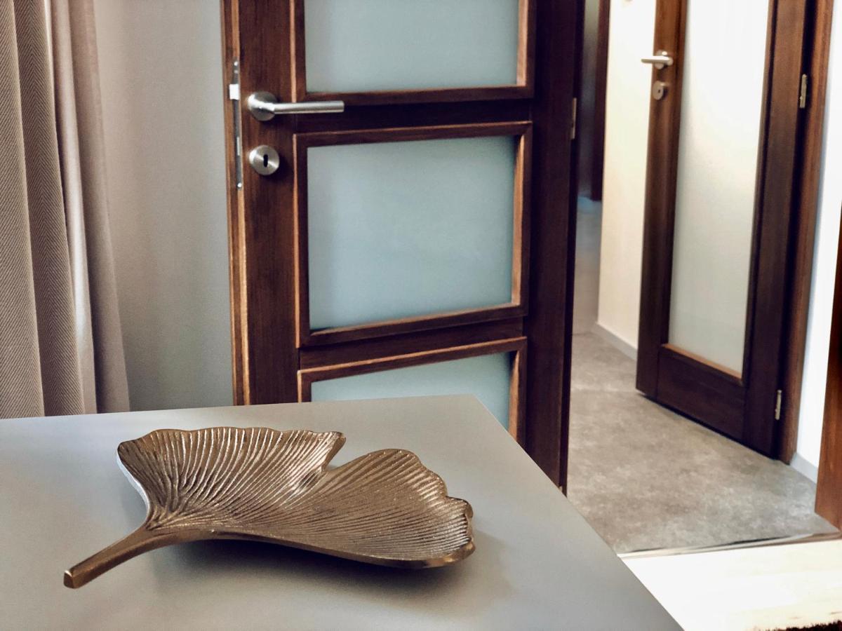 Marien Apartment มาเรียอานซเกลาซนี ภายนอก รูปภาพ