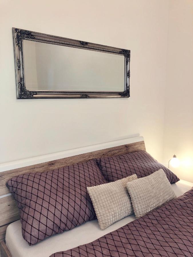 Marien Apartment มาเรียอานซเกลาซนี ภายนอก รูปภาพ