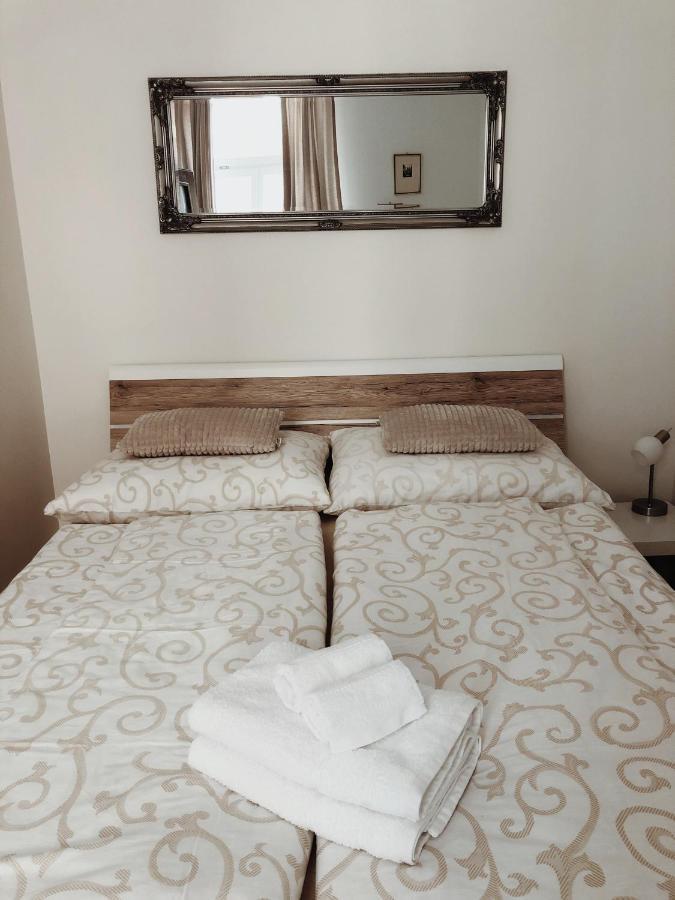 Marien Apartment มาเรียอานซเกลาซนี ภายนอก รูปภาพ
